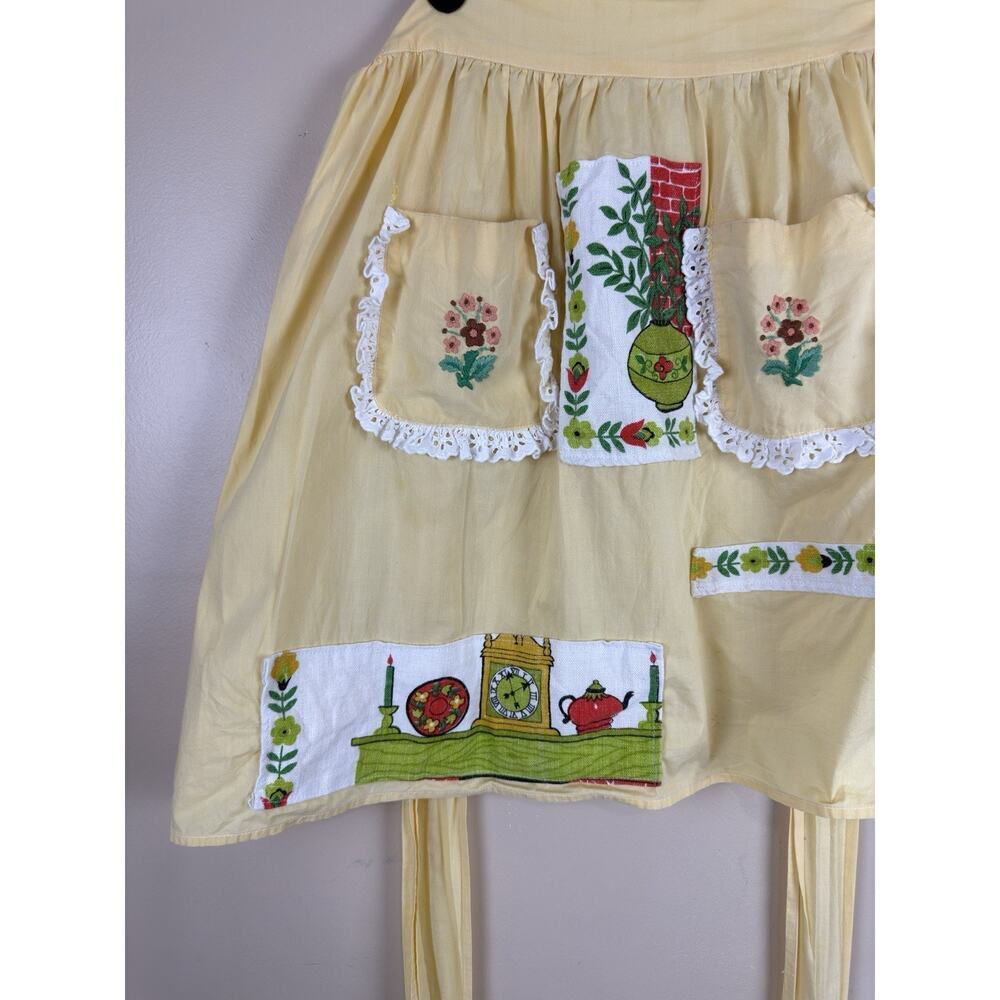 Vintage Yellow Half Apron with Flower Embroidered Pocket & Patchwork, Granny - Picture 4 of 12